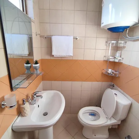 Lb Apartment Tirana
